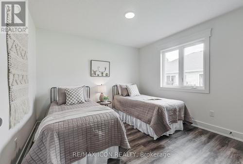 514 Lambton Street W, West Grey, ON - Indoor Photo Showing Bedroom