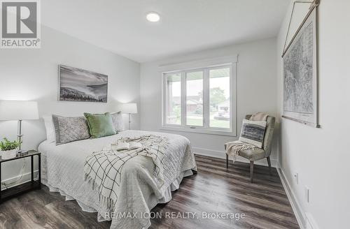 514 Lambton Street W, West Grey, ON - Indoor Photo Showing Bedroom