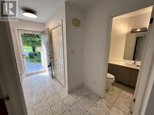 30 - 31 Keegan Parkway, Belleville, ON - Indoor Photo Showing Bathroom