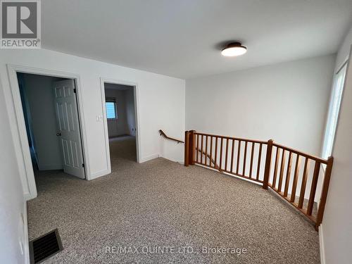 30 - 31 Keegan Parkway, Belleville, ON - Indoor Photo Showing Other Room