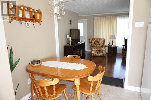 416 Cecil Street, Temiskaming Shores, ON - Indoor Photo Showing Dining Room