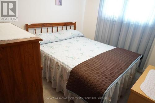 416 Cecil Street, Temiskaming Shores, ON - Indoor Photo Showing Bedroom