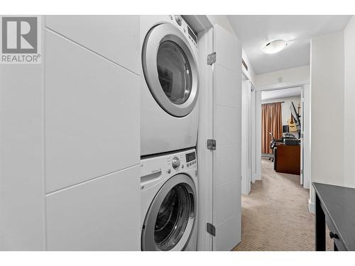 3510 Landie Road Unit# 24, Kelowna, BC - Indoor Photo Showing Laundry Room