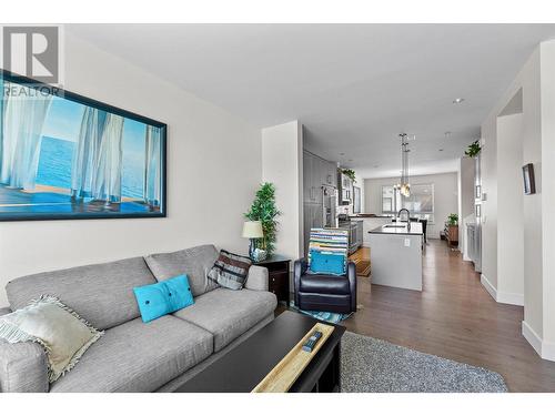 3510 Landie Road Unit# 24, Kelowna, BC - Indoor Photo Showing Living Room