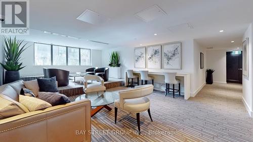 2507 - 955 Bay Street, Toronto, ON - Indoor Photo Showing Living Room