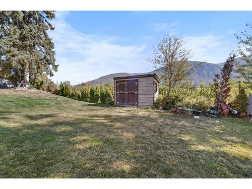 3733 Highway 3, Erickson, BC - Outdoor