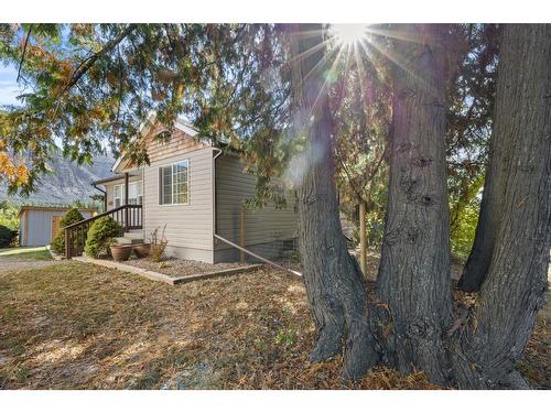 3733 Highway 3, Erickson, BC - Outdoor