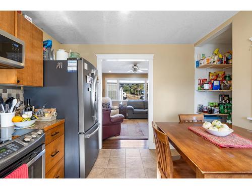 3733 Highway 3, Erickson, BC - Indoor Photo Showing Kitchen