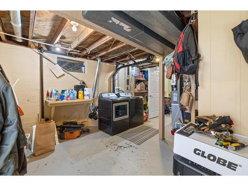 3733 Highway 3, Erickson, BC - Indoor Photo Showing Basement