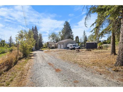 3733 Highway 3, Erickson, BC - Outdoor