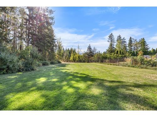 3733 Highway 3, Erickson, BC - Outdoor