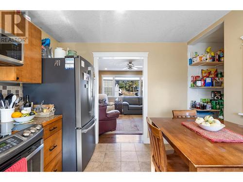 3733 3 Highway, Erickson, BC - Indoor Photo Showing Kitchen