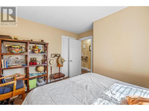 3733 3 Highway, Erickson, BC - Indoor Photo Showing Bedroom