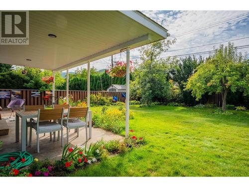 1007 Regan  Crescent, Trail, BC - Outdoor With Deck Patio Veranda