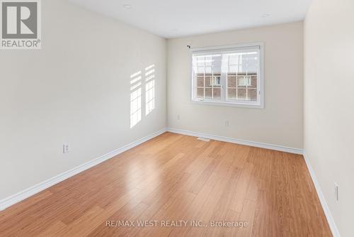 32 Hatton Court, Brampton, ON - Indoor Photo Showing Other Room