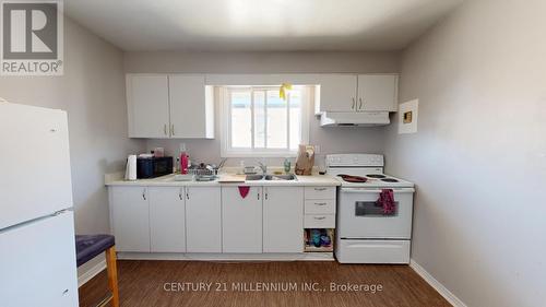 184 Simcoe Street, London, ON - Indoor Photo Showing Kitchen With Double Sink