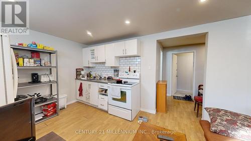 184 Simcoe Street, London, ON - Indoor Photo Showing Kitchen