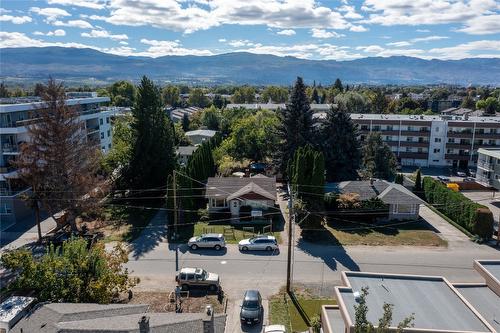 1115, 1125, 1135 Pacific Avenue, Kelowna, BC 