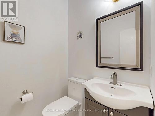 33 Irish Rose Drive, Markham, ON - Indoor Photo Showing Bathroom