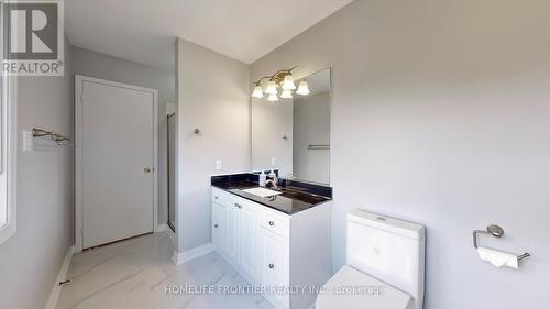 33 Irish Rose Drive, Markham, ON - Indoor Photo Showing Bathroom