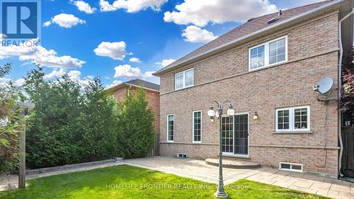 33 Irish Rose Drive, Markham, ON - Outdoor With Exterior