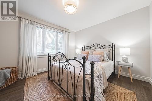 3472 Spruce Avenue, Burlington, ON - Indoor Photo Showing Bedroom