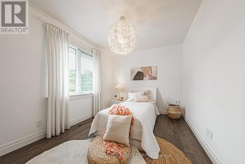 3472 Spruce Avenue, Burlington, ON - Indoor Photo Showing Bedroom