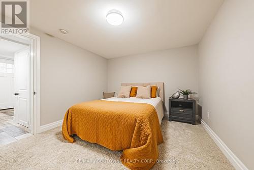 3472 Spruce Avenue, Burlington, ON - Indoor Photo Showing Bedroom