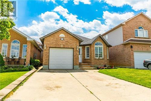 38 Meadowpoint Drive, Hamilton, ON - Outdoor With Facade