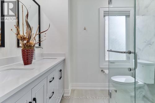 7 Underhill Crescent, Aurora, ON - Indoor Photo Showing Bathroom