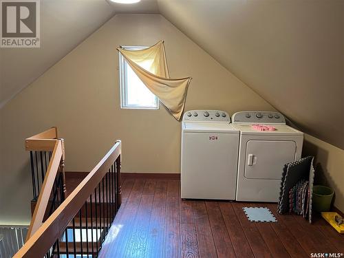 464 Toronto Street, Regina, SK - Indoor Photo Showing Laundry Room