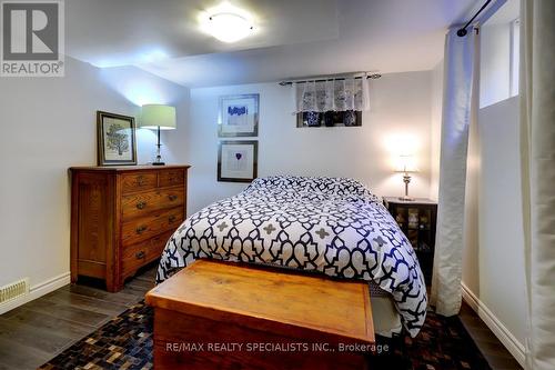 19 Arch Road, Mississauga, ON - Indoor Photo Showing Bedroom