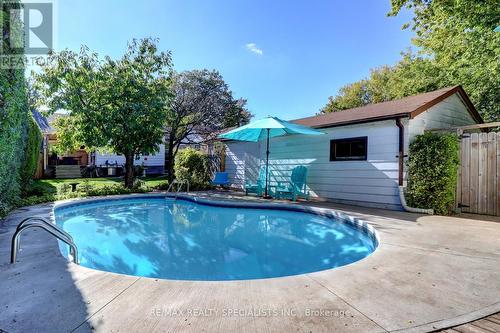 19 Arch Road, Mississauga, ON - Outdoor With In Ground Pool