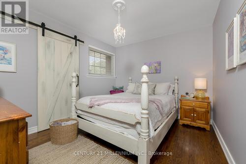 70 Dorchester Drive, Brampton, ON - Indoor Photo Showing Bedroom