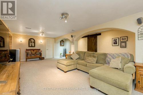 70 Dorchester Drive, Brampton, ON - Indoor Photo Showing Living Room