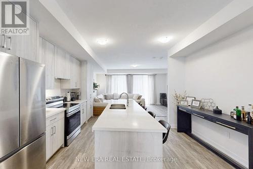 1330 Kaniv Street, Oakville, ON - Indoor Photo Showing Kitchen