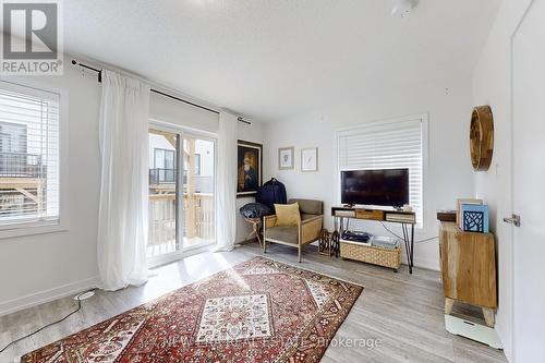 1330 Kaniv Street, Oakville, ON - Indoor Photo Showing Living Room