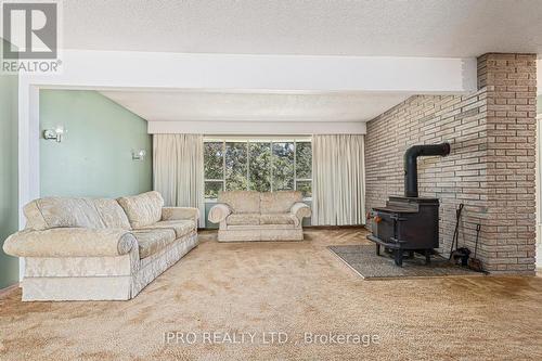 12716 Ninth Line, Halton Hills, ON - Indoor Photo Showing Living Room