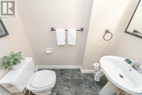 10 - 1755 Rathburn Road E, Mississauga, ON - Indoor Photo Showing Bathroom