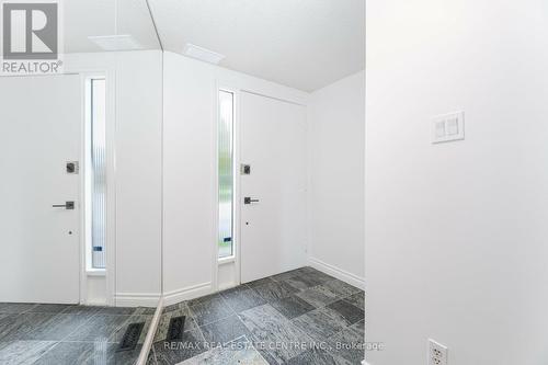 10 - 1755 Rathburn Road E, Mississauga, ON - Indoor Photo Showing Other Room