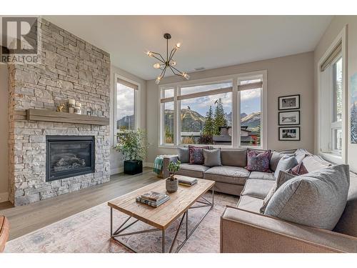 4 Sunniva Drive, Fernie, BC - Indoor Photo Showing Living Room With Fireplace