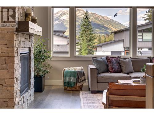 4 Sunniva Drive, Fernie, BC - 