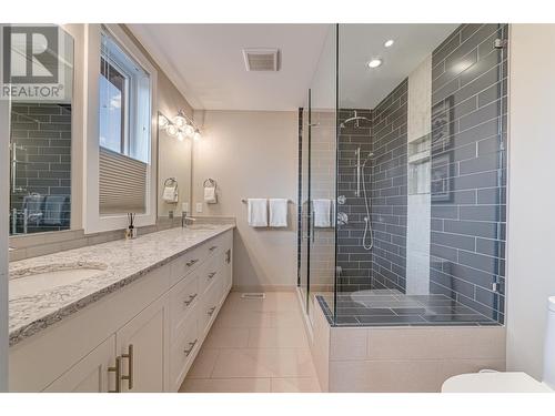 4 Sunniva Drive, Fernie, BC - Indoor Photo Showing Bathroom