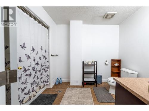 14185 Lawrence Road, Prince George, BC - Indoor Photo Showing Bathroom