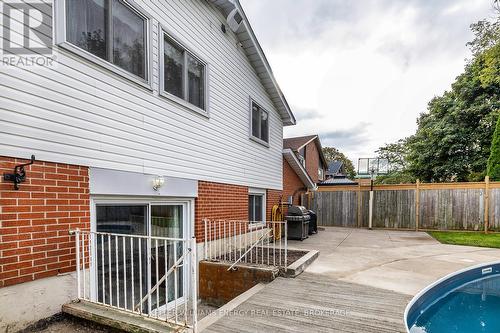 560 Cherryhill Street, Oshawa (Donevan), ON - Outdoor With Exterior