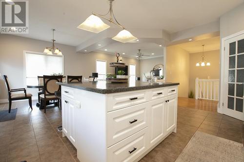 533 Lake St, Sault Ste. Marie, ON - Indoor Photo Showing Kitchen With Upgraded Kitchen