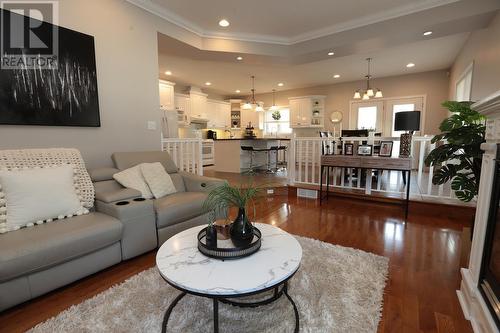 533 Lake St, Sault Ste. Marie, ON - Indoor Photo Showing Living Room