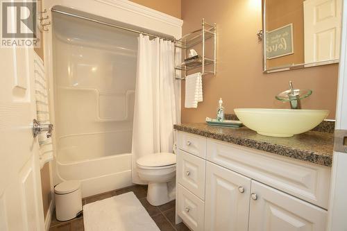 533 Lake St, Sault Ste. Marie, ON - Indoor Photo Showing Bathroom