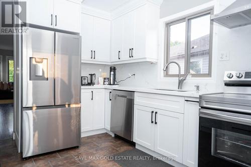 16 Dowden Avenue, Brantford, ON - Indoor Photo Showing Kitchen