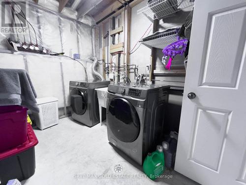 16 Dowden Avenue, Brantford, ON - Indoor Photo Showing Laundry Room